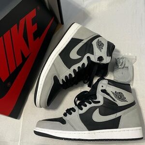 JORDAN 1 HIGH BLACK & GREY SHADOW